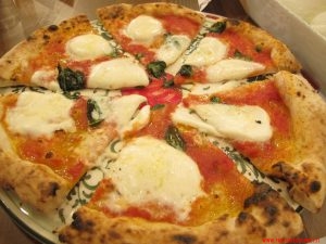 Pizza Margherita, Pizzium, Milano.