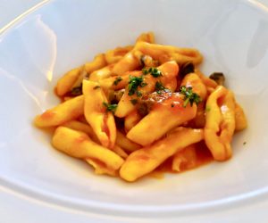 Estate in Calabria: Da Lucrezia a Trebisacce, Cucina di mare nitida ed efficace