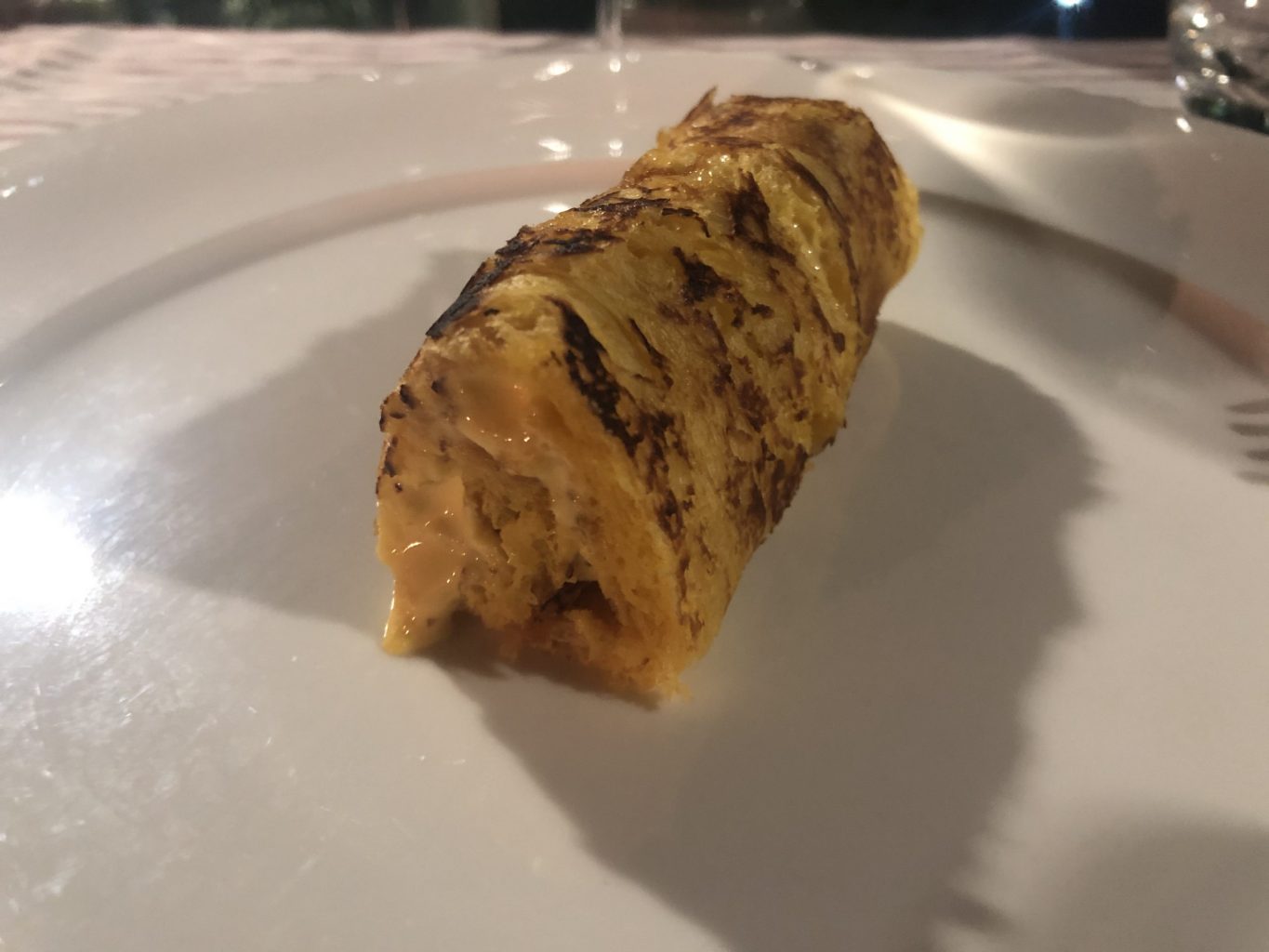 Panettone, albicocche e gelato allo zabaione.