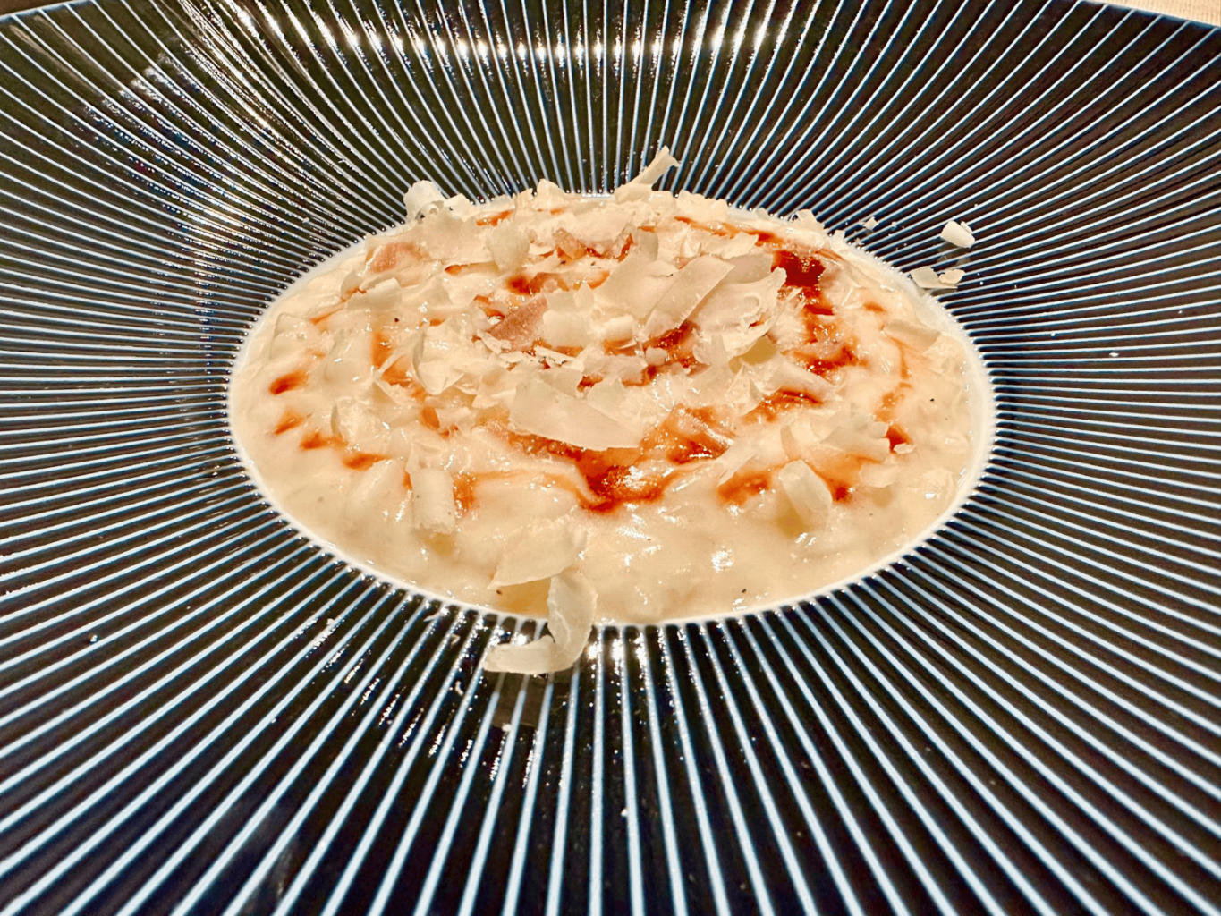 Risotto con Maschèrpa, nocciola e topinambur de Il Luogo di Aimo e Nadia