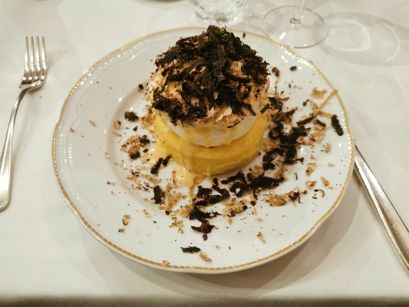 L’uovo “Amerigo” ai tre tartufi di marzo