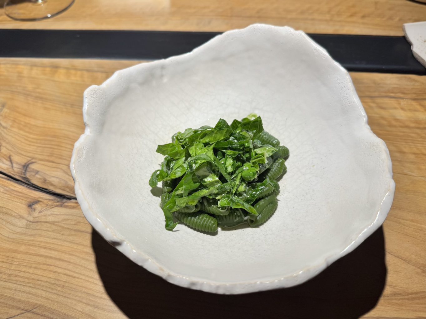 Gnocchetti, spinaci, lattuga di mare e parmigiano