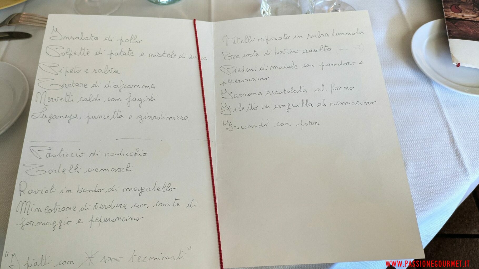 Il menù scritto a mano della trattoria Da Bassano