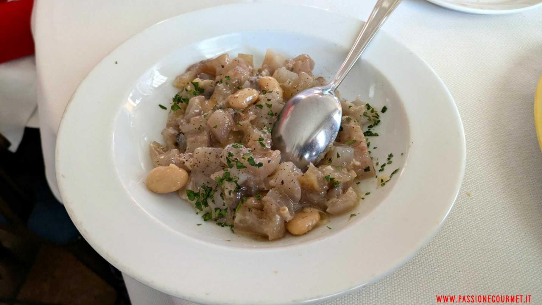 Nervetti caldi con fagioli della trattoria Da Bassano