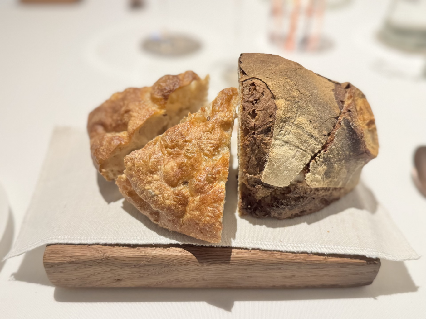 Focaccia e pane ai grani siciliani del ristorante Abocar Due Cucine