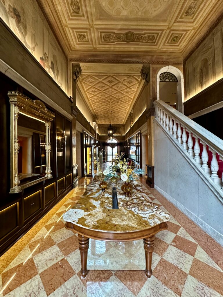 la Lobby del ristorante Glam