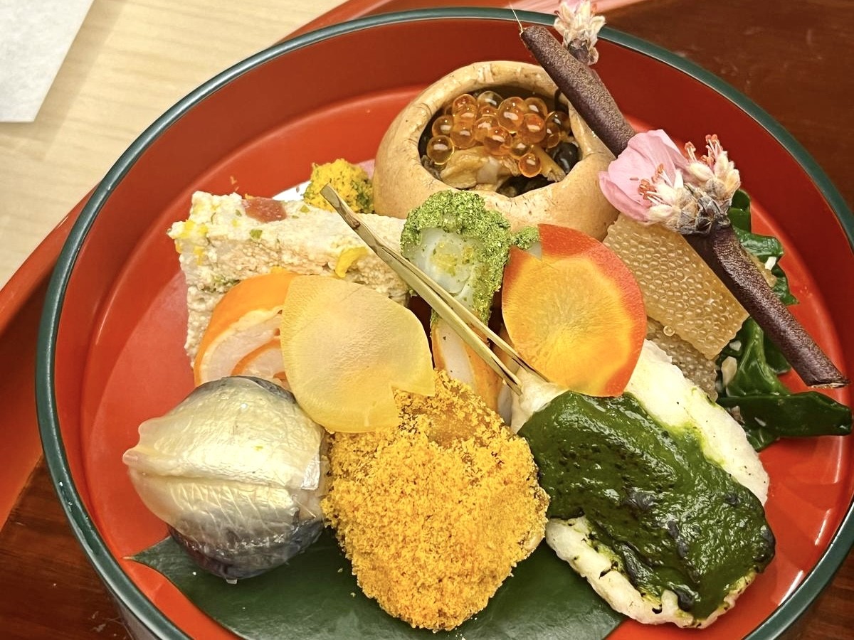 creazioni stagionali del ristorante Roketsu secondo mercato
