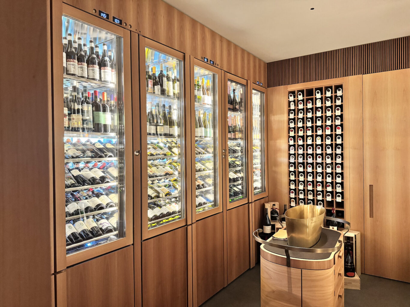 Una parte della cantina di Andrea Aprea.