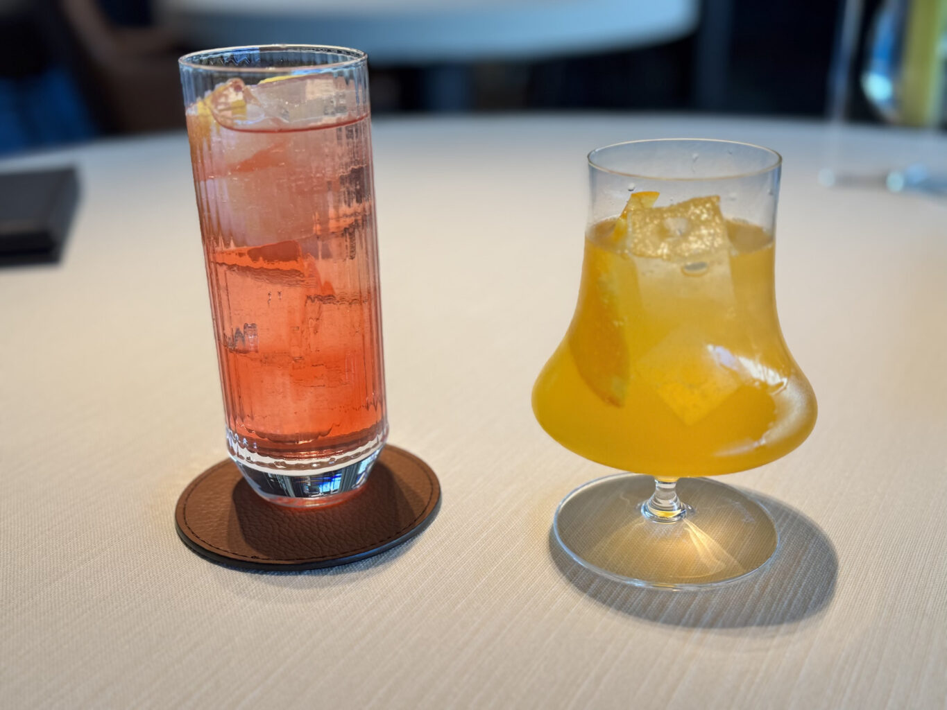 Mocktails (bevande analcoliche che imitano il gusto e la presentazione dei cocktail alcolici):
Zenzero, Cannella, Ibisco e Gassosa. Arancia, yellow bitter e acqua tonica.