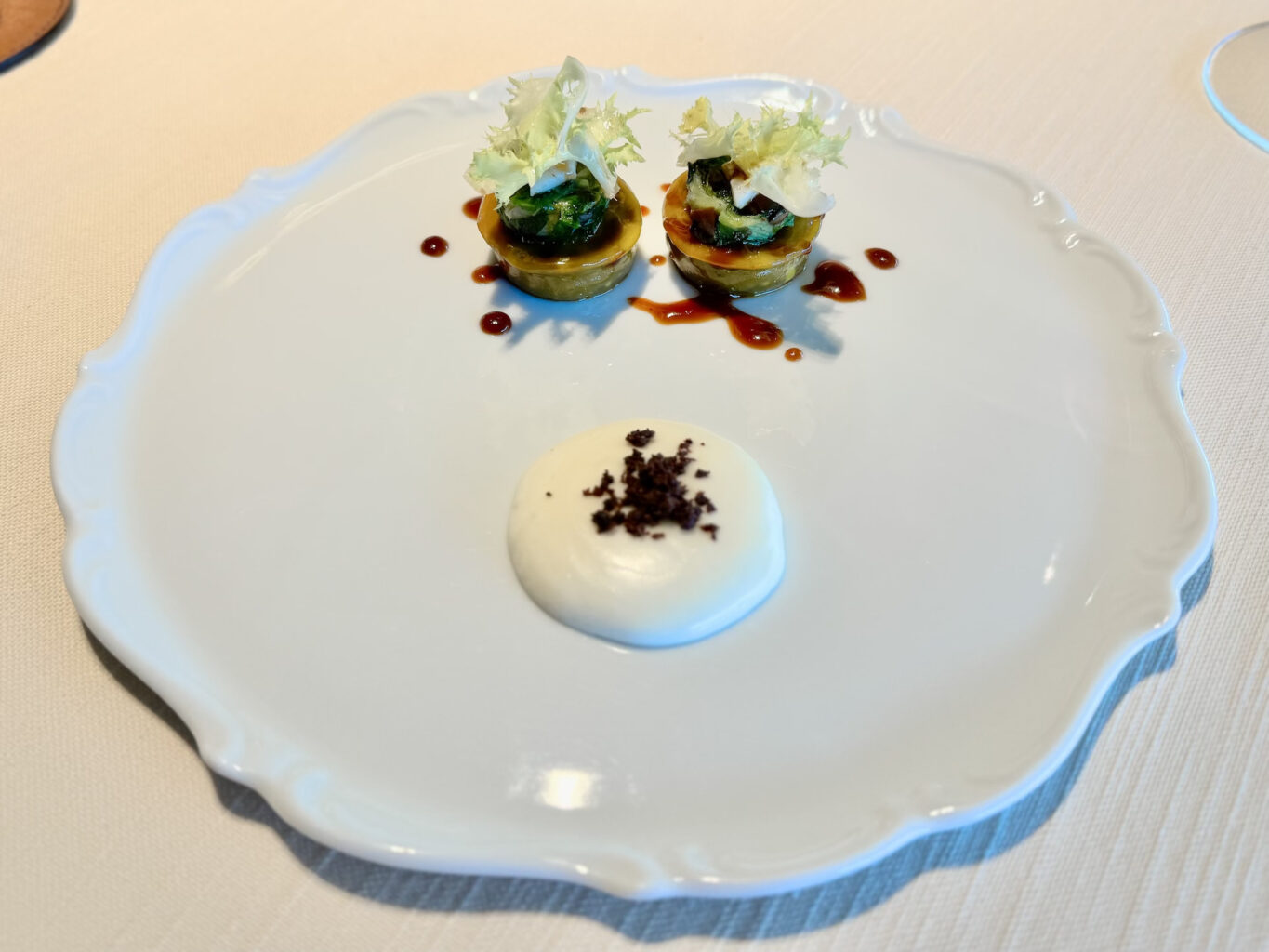 Tortello. Genovese di Manzo, Scarola, Provolone del Monaco, Olive Nere.