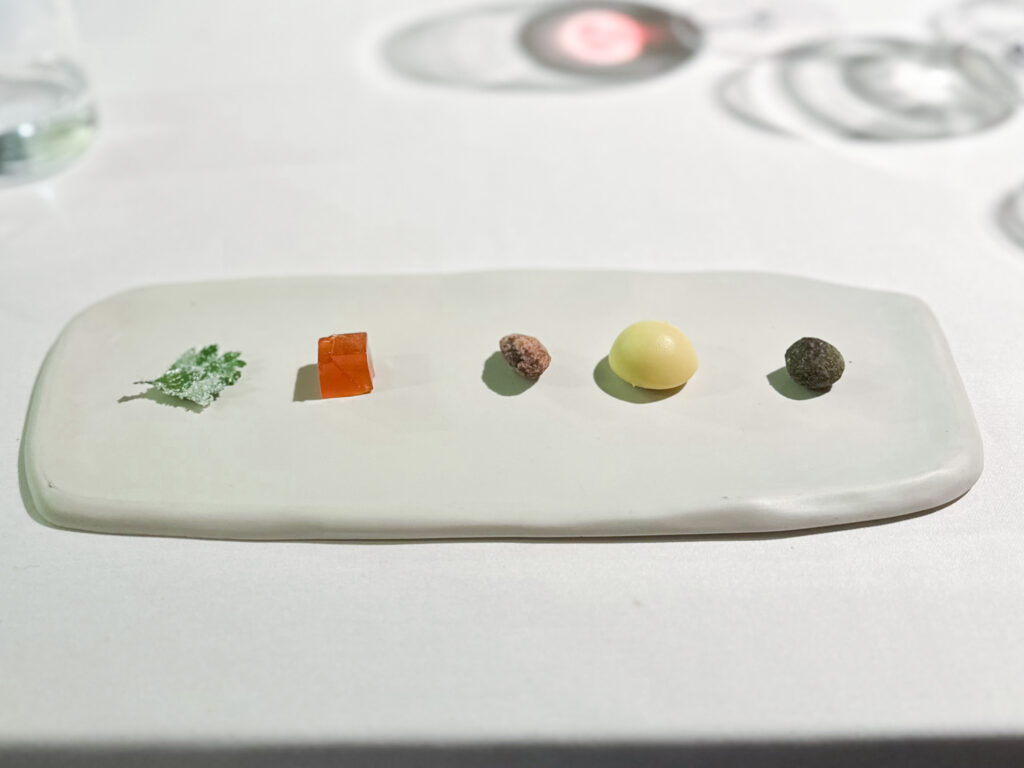 La brillante piccola pasticceria del Ristorante l'Argine a Vencò.