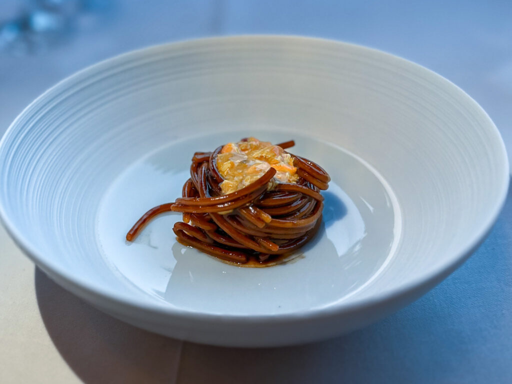 Spaghetto al caffè, limoni di mare.
