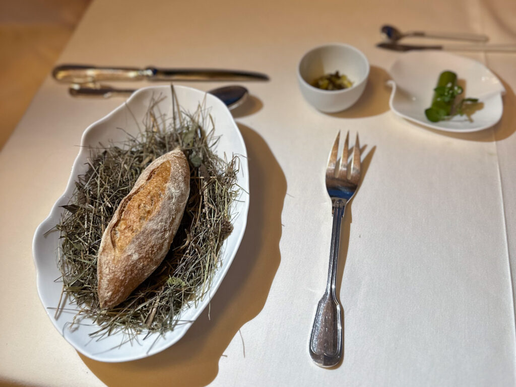 Pane e condimenti.