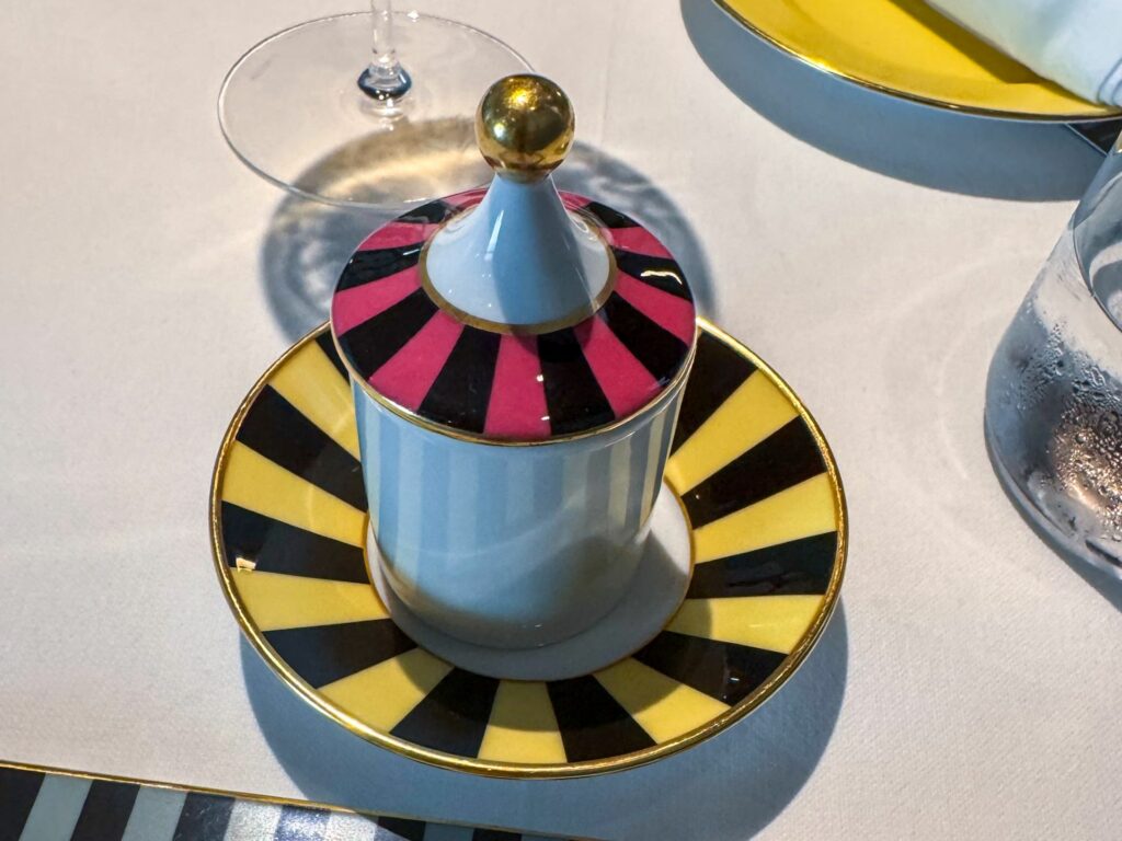 Brodo in bloom del Miseria e Nobiltà dell'Osteria Francescana