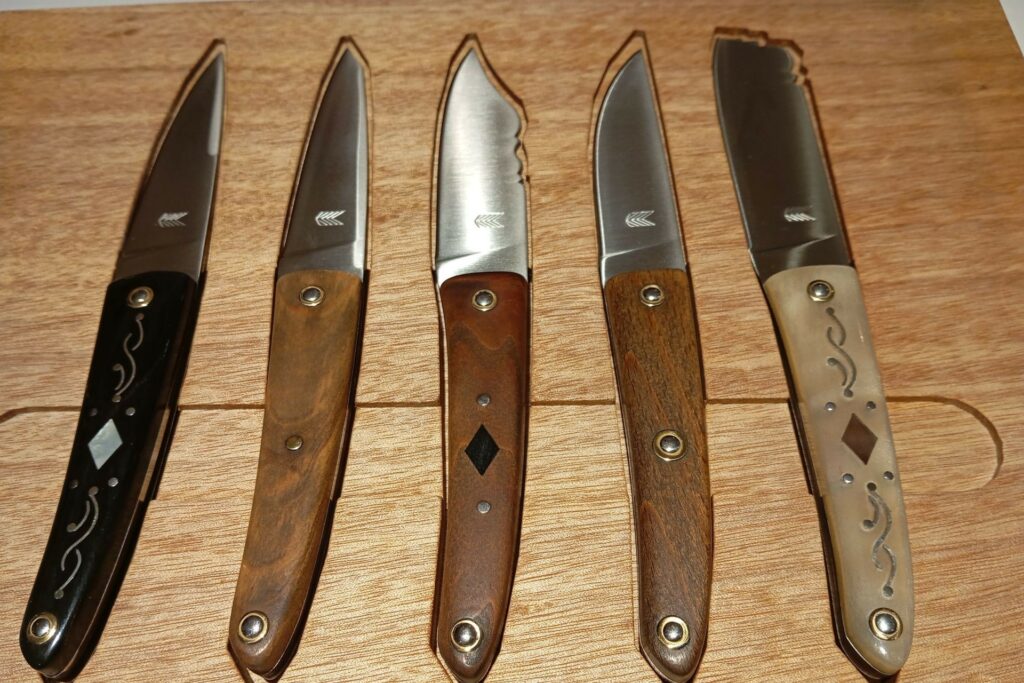 La scelta del coltello per il cervo.