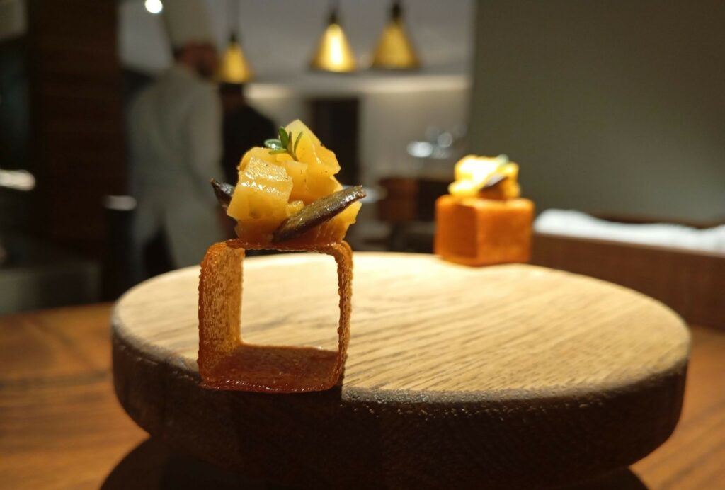 Cubo di zucca, zucca fermentata e barbecue di zucca de ristorante Hyle.