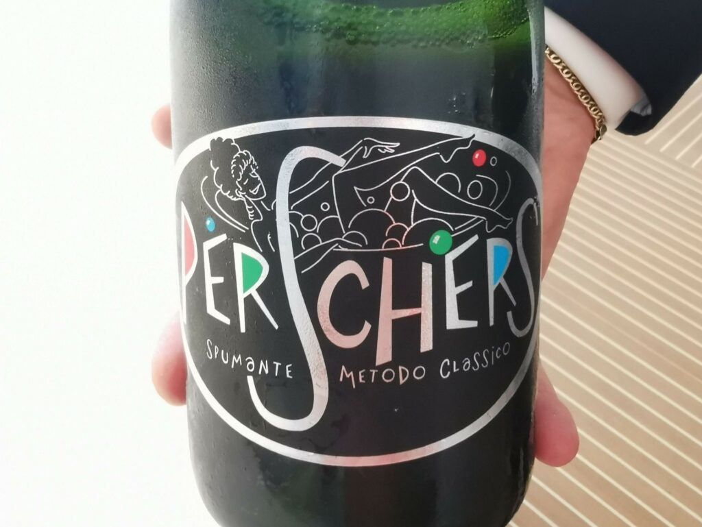 Un metodo classico per iniziare il pairing del ristorante Pascucci al Porticciolo- Perschers Spumante Metodo Classico.