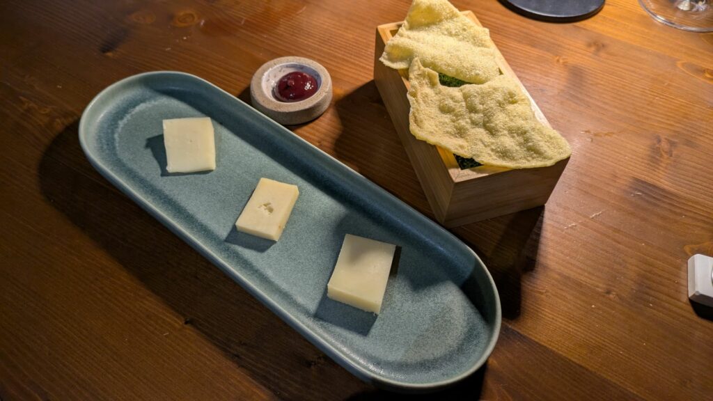 I formaggi affinati in grotta di contatto.