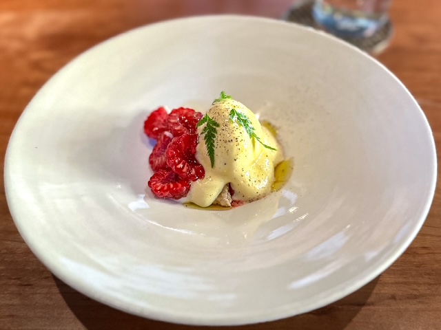 Rabarbaro e frutti rossi con zabaione al sakè