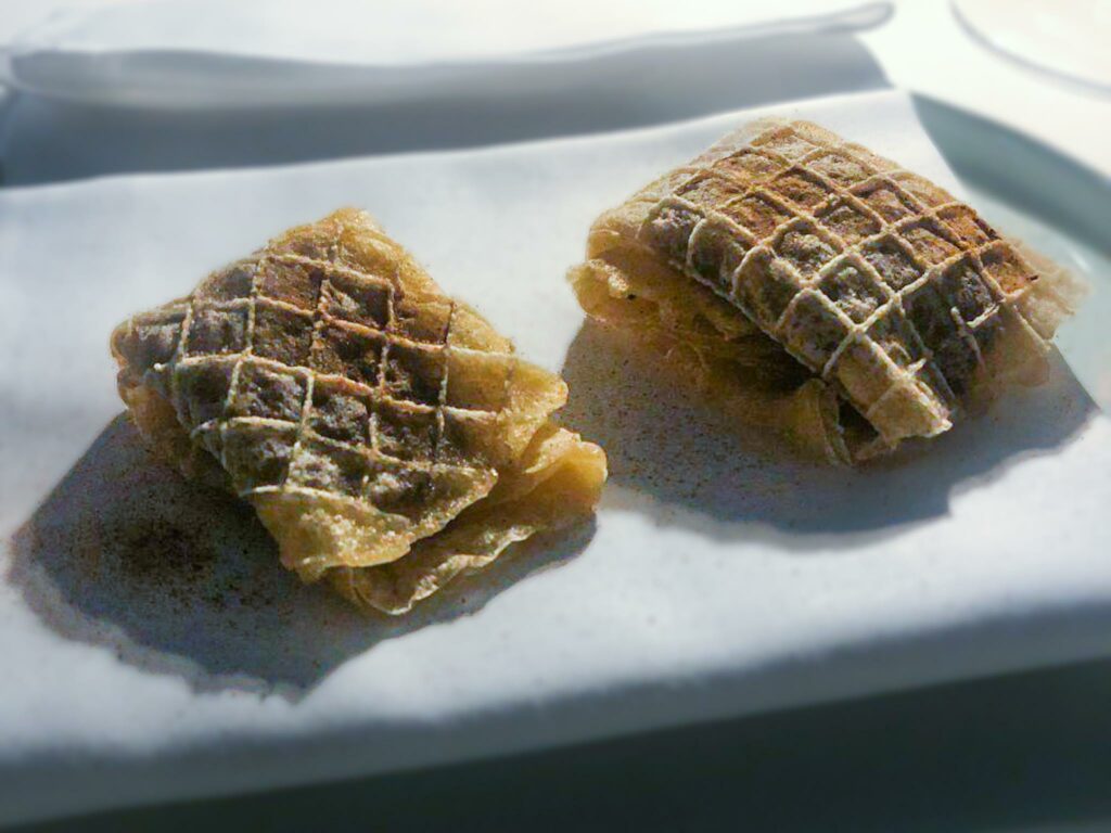 Waffle con cioccolato e cannella.
