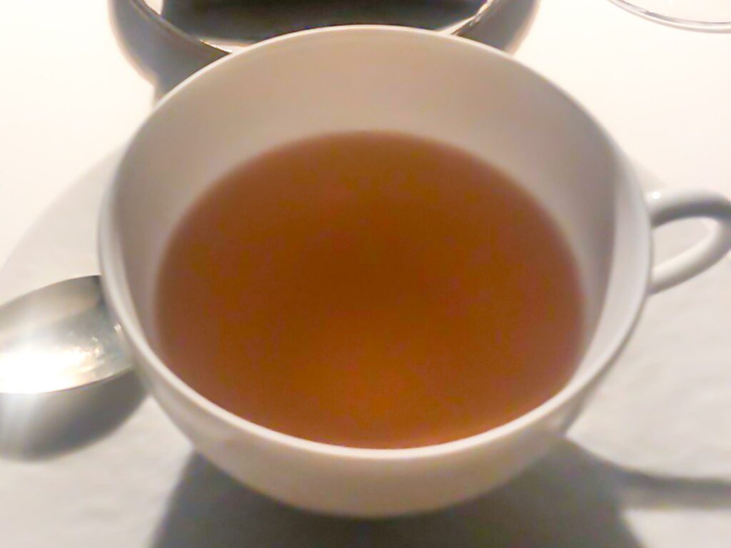 Madeleine e tisana dello Yeatman.