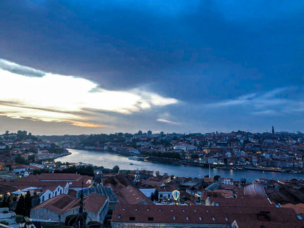 La vista da Yeatman. Porto e Vila nova de Gaia.