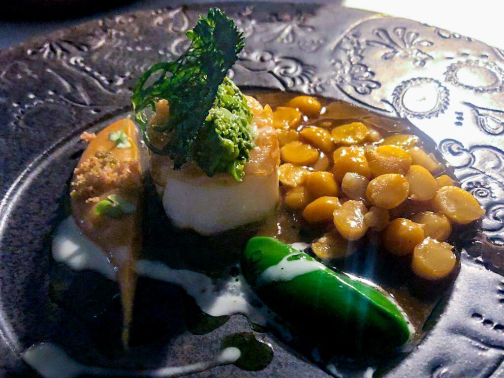 Merluzzo, ceci, cime di rapa, gelatina di vitello.