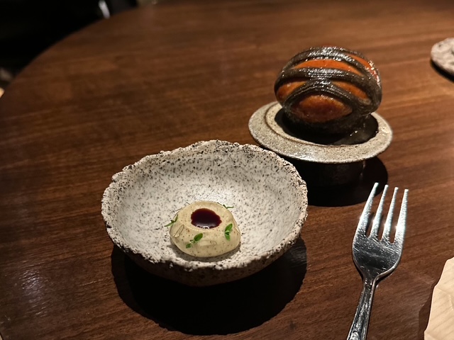 Pane al latte sfogliato del ristorante Maaemo