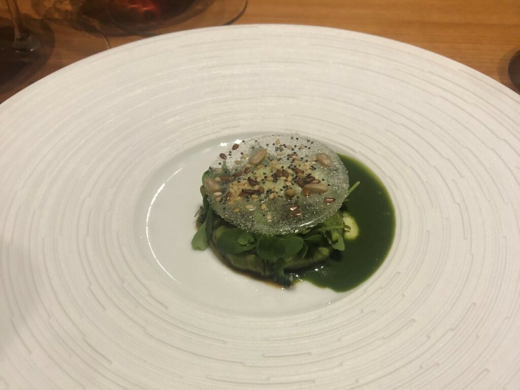 Trasparenze: Avocado, kefir e acetosella.