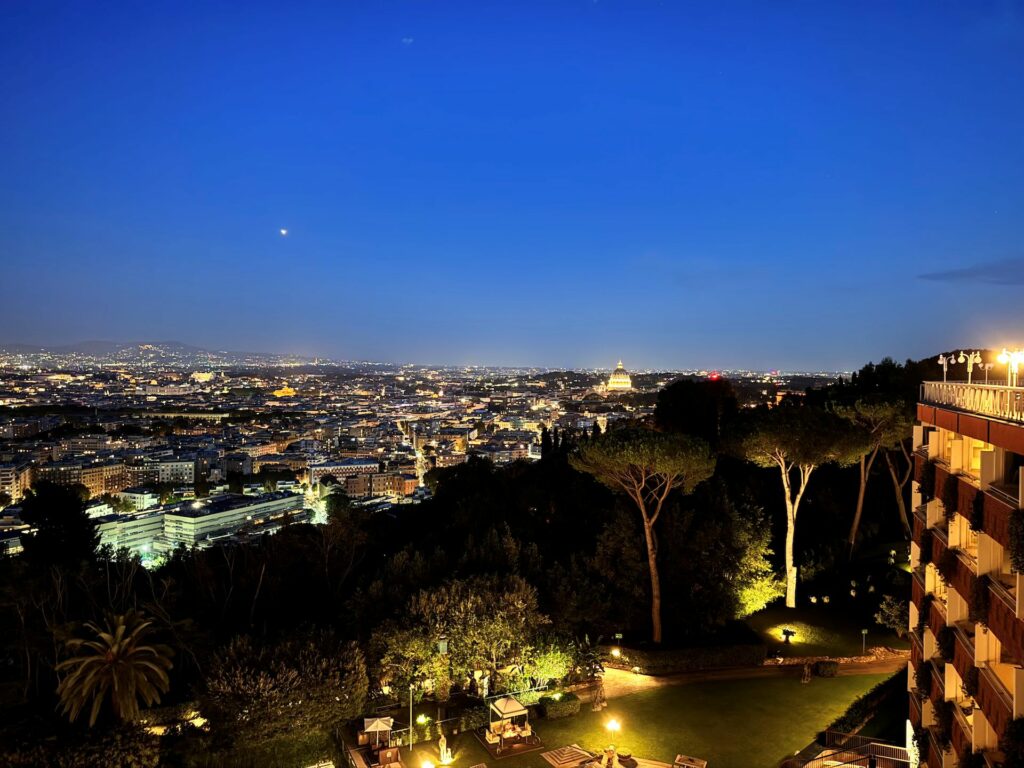 Uno scorcio dalla terrazza dal ristorante la pergola