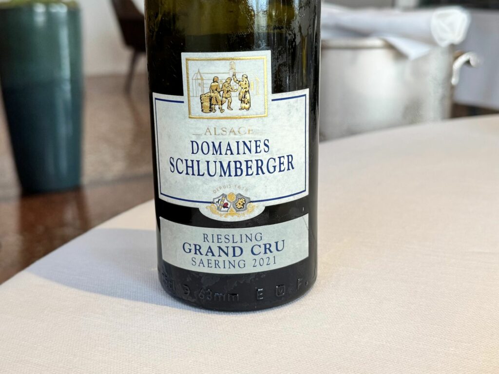 Dalla buona profondità della Cantina del ristorante Agostino Iacobucci, un Riesling Gran Cru d’Alsace dall’ottima spalla per tutti i
piatti.