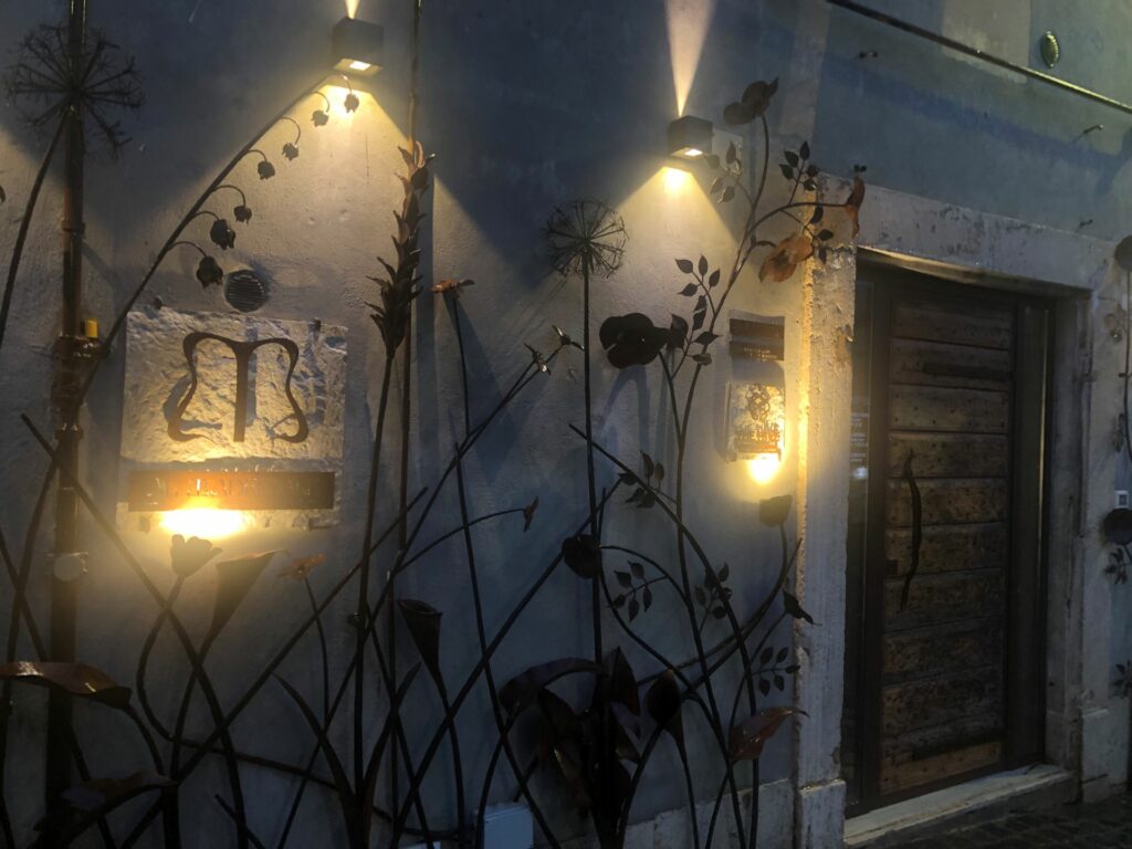 Ingresso del ristorante Al Madrigale