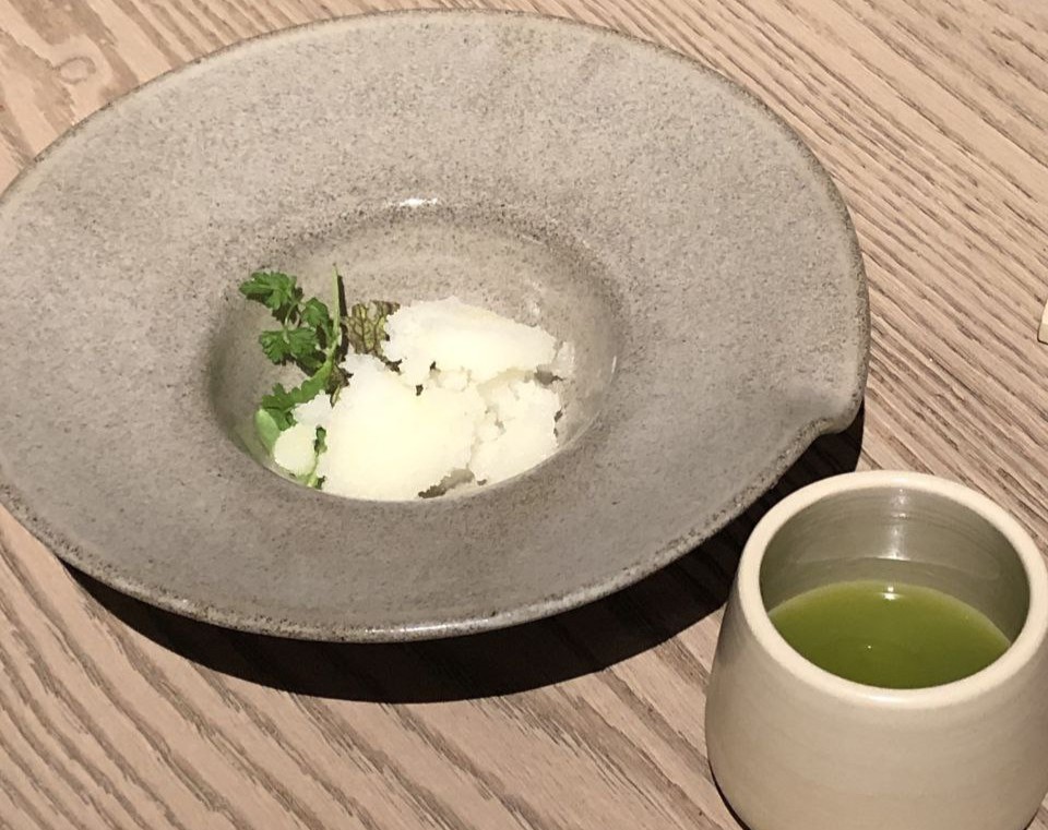 Frozen: granita di zenzero, lattuga, succo di radici