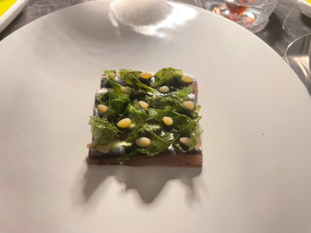 Alici e Garum penetrante e profondo.