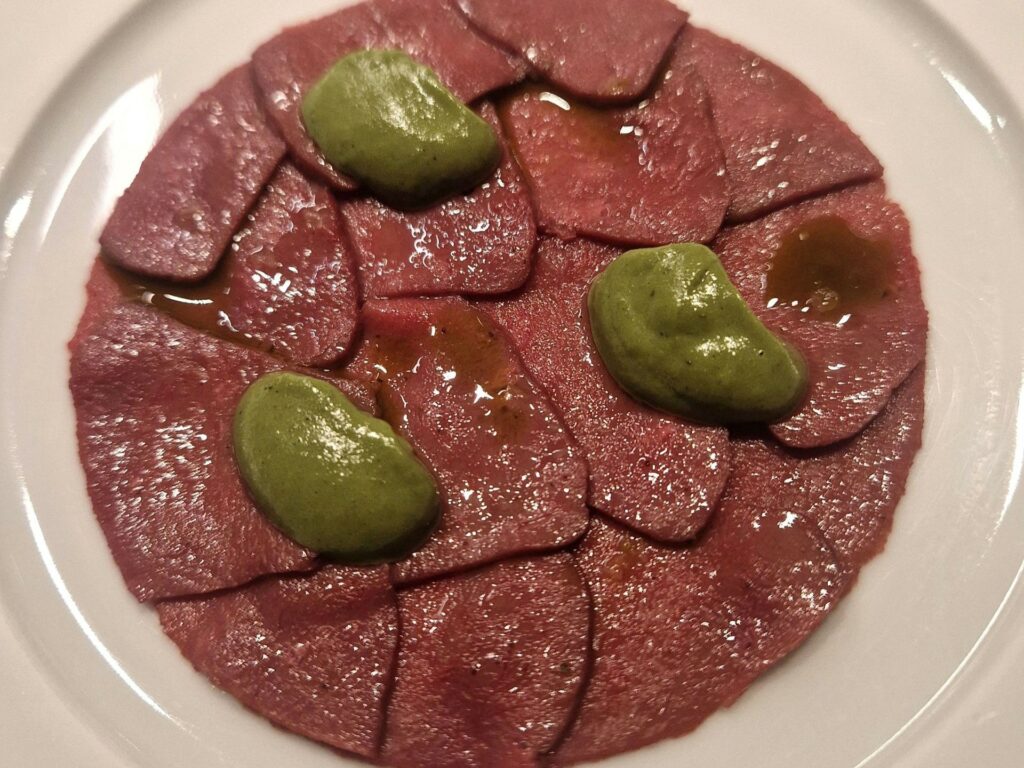 Cuore, capperi, pistacchio e alloro ristorante Retroscena