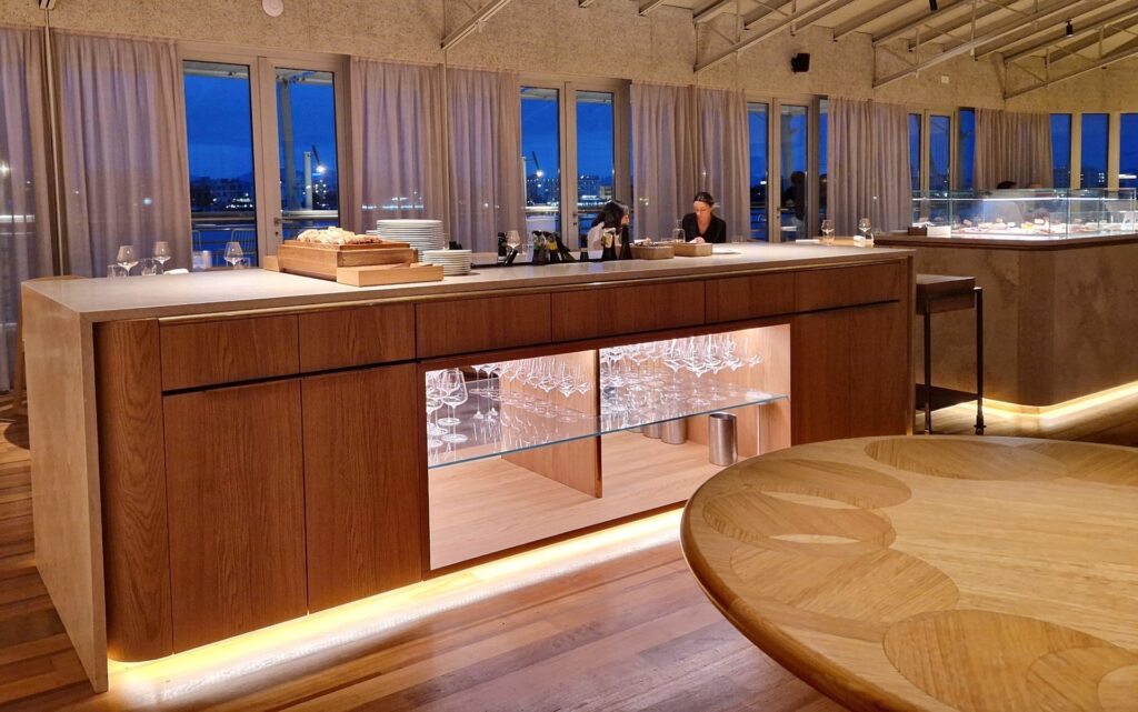 La sala della trattoria da lucio