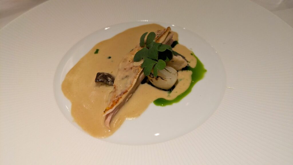 Faraona, salsa foie gras e champagne