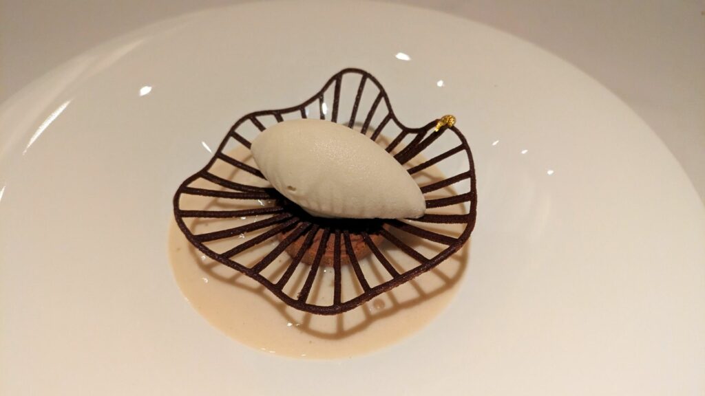 Mousse alla nocciola servita durante La Via del Sale
