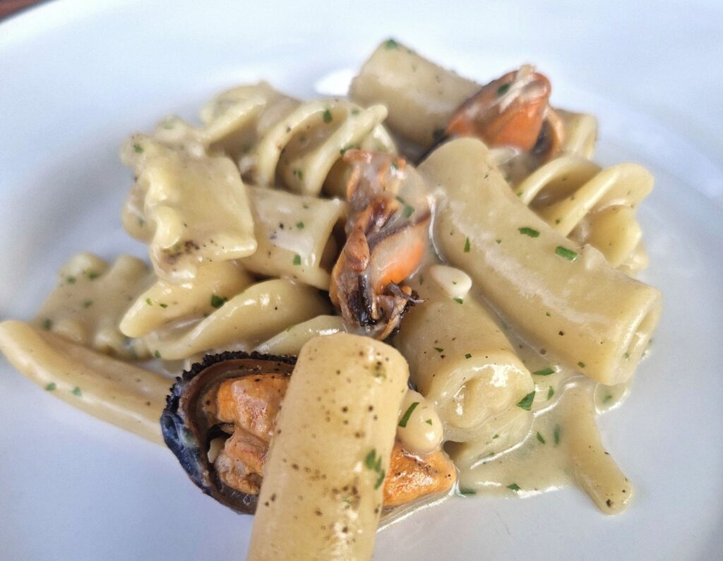 Pasta mista, fagioli cannellini e cozze di Pico