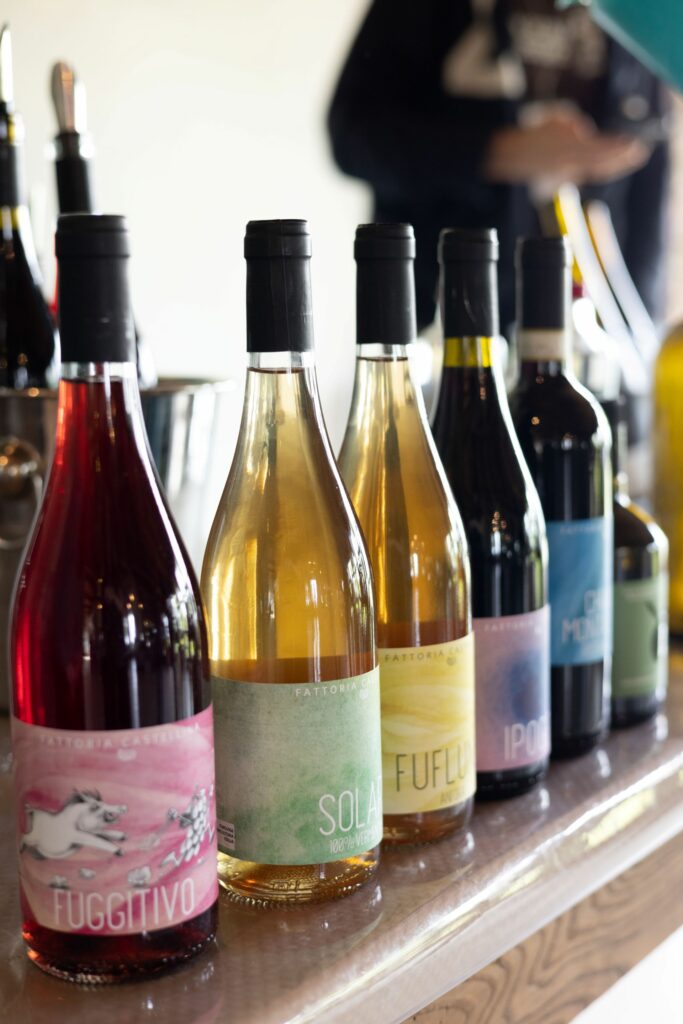 Alcune bottiglie di vino naturale