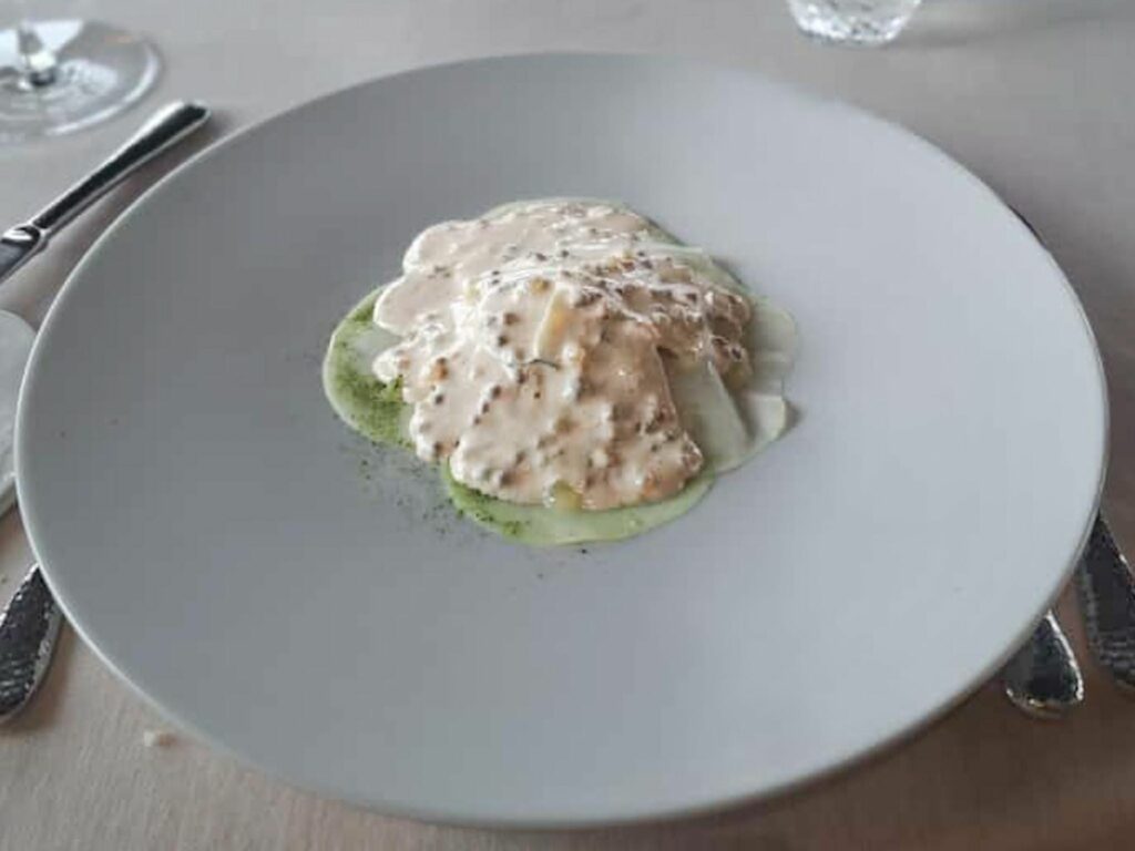 Trota in carpione, rape verdi e mele.