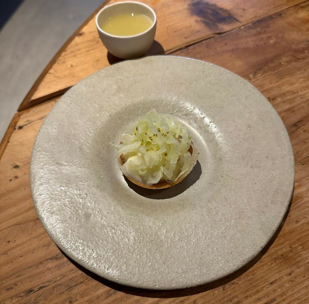 Tartelletta finocchio e uova di rombo fumée