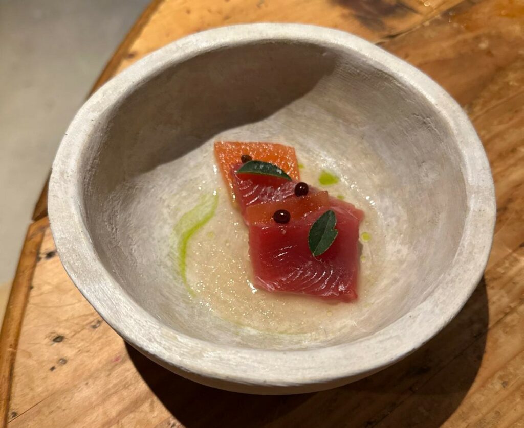 Tonno e anguria del ristorante Auberge Sauvage