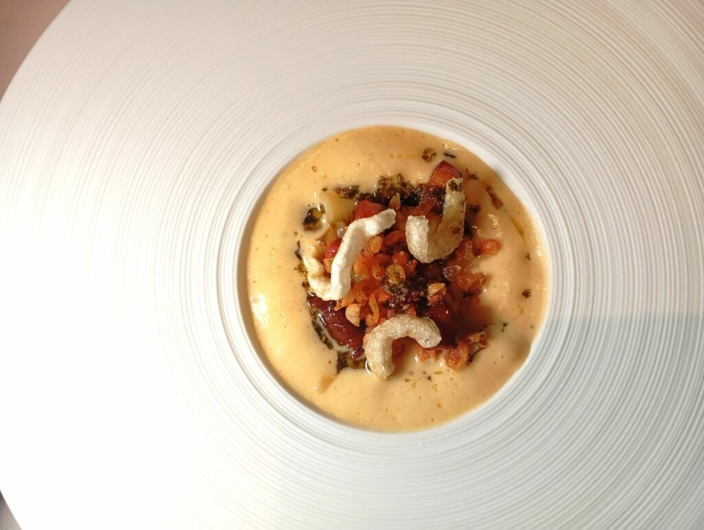 Pasta mista, fagioli e nero etrusco.