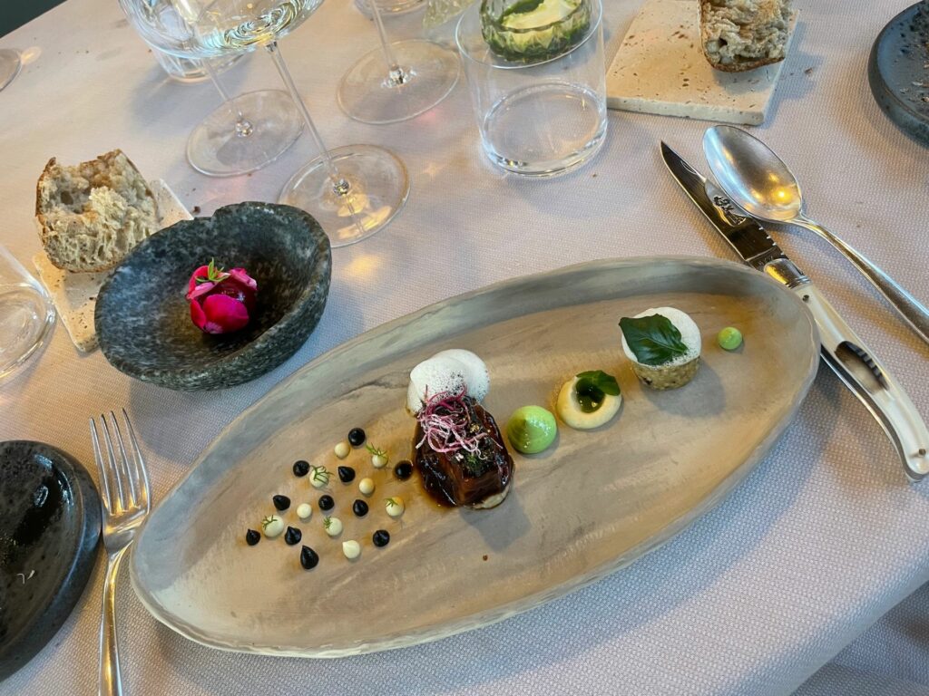 Short rib di manzo cotto per 26 ore di Terra – The Magic Place