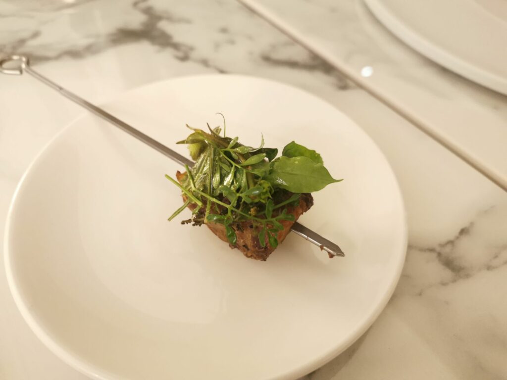 Ed il suo spiedino di interiora