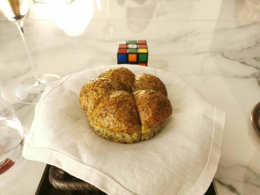 Pane alle alghe del ristorante Pipero