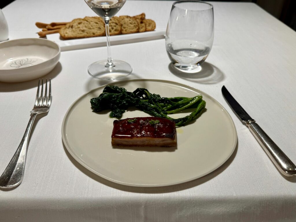 Pancia di maialino al sugo della domenica del Ristorante La Madia