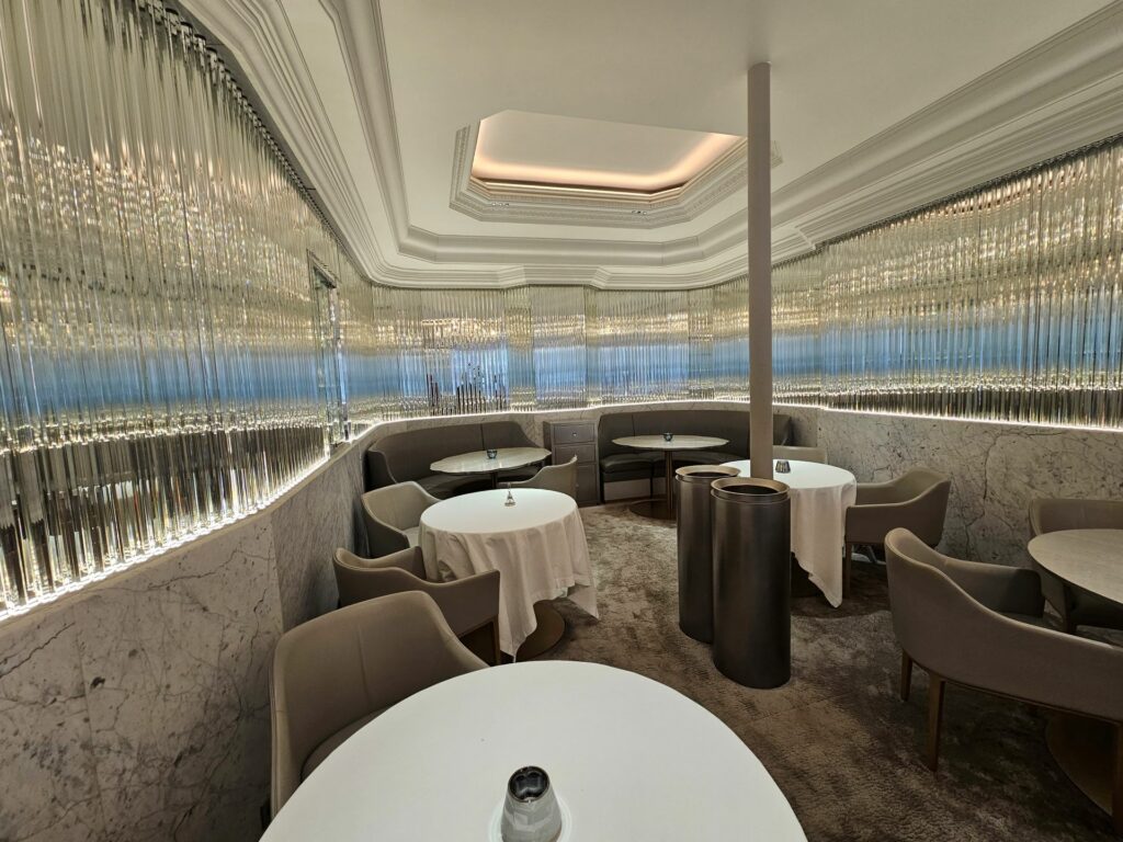 La sala da pranzo: l'interno di Kei.