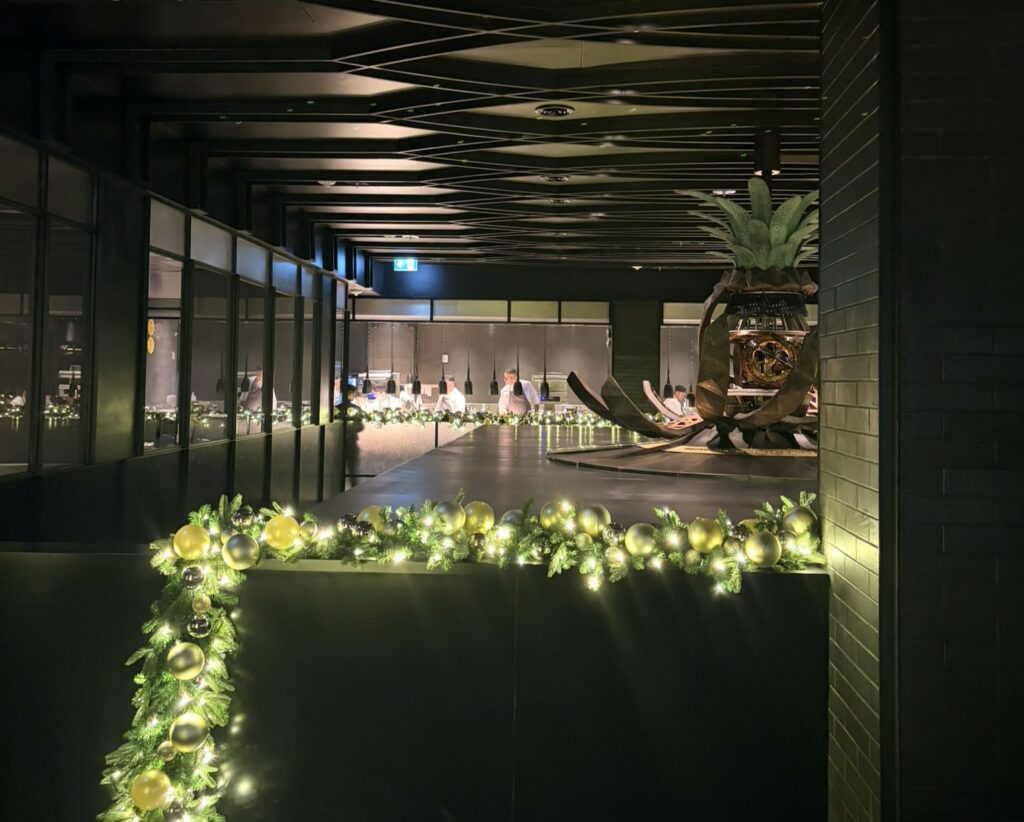 Uno scorcio della hall dell'hotel al ristorante Dinner Dubai